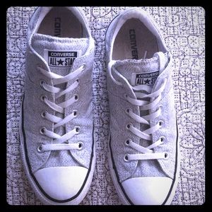 Size 10 women’s Converse All Stars, gray